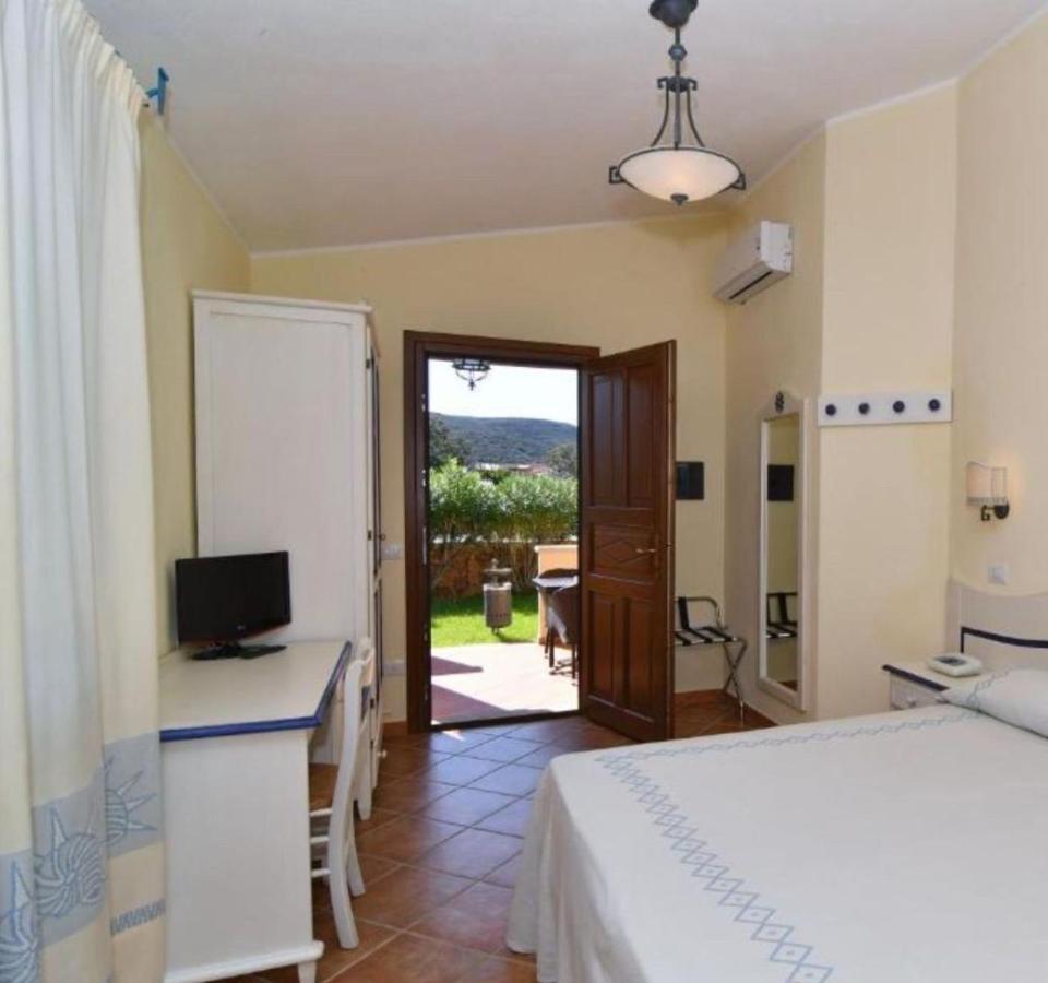 Li Suari Club Village San Teodoro  Bagian luar foto