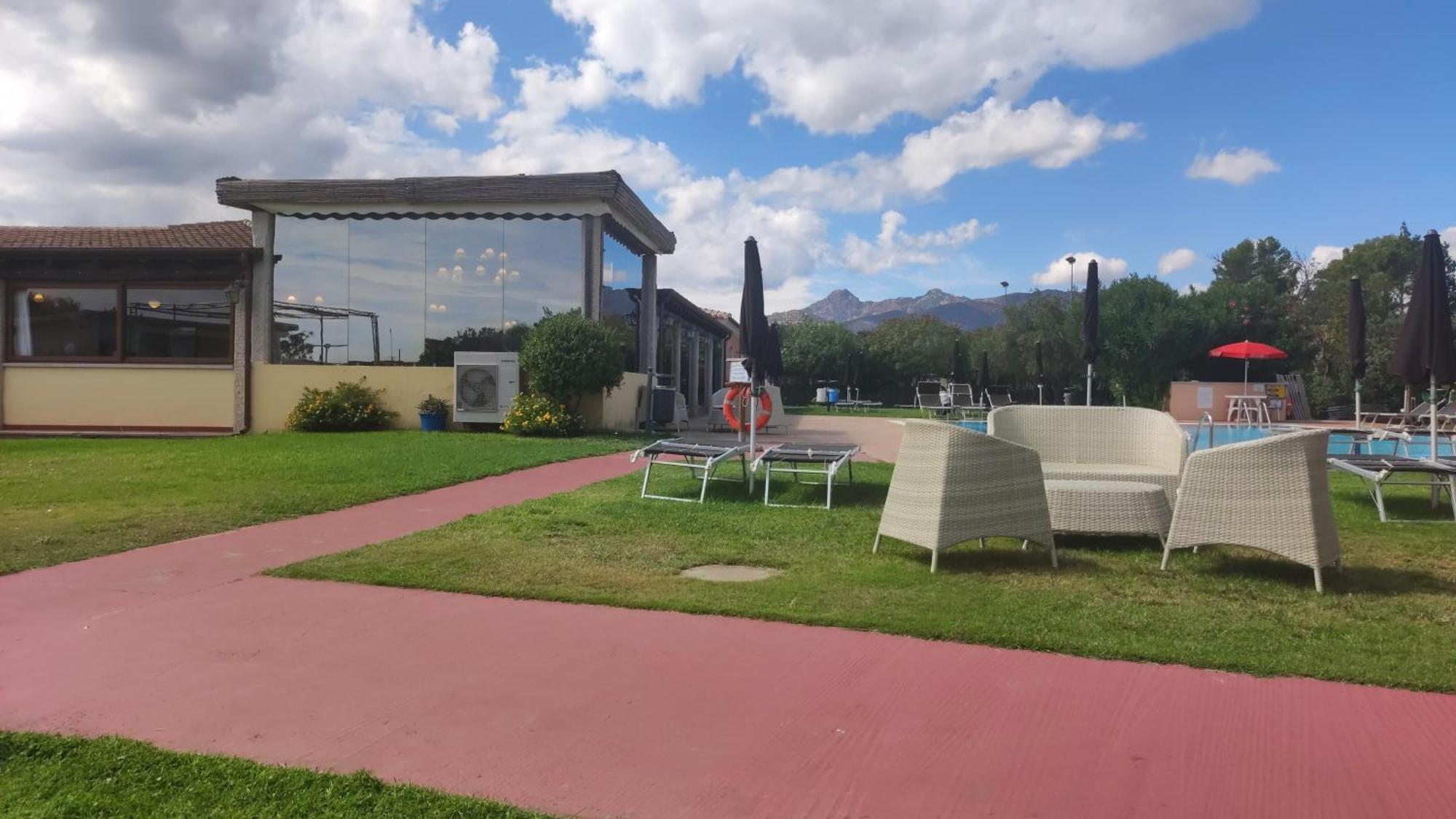 Li Suari Club Village San Teodoro  Bagian luar foto